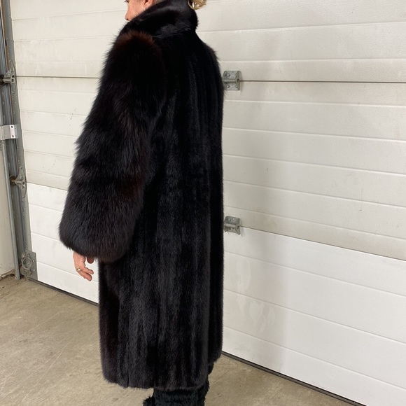 Fur Coat - Picture 8 of 13